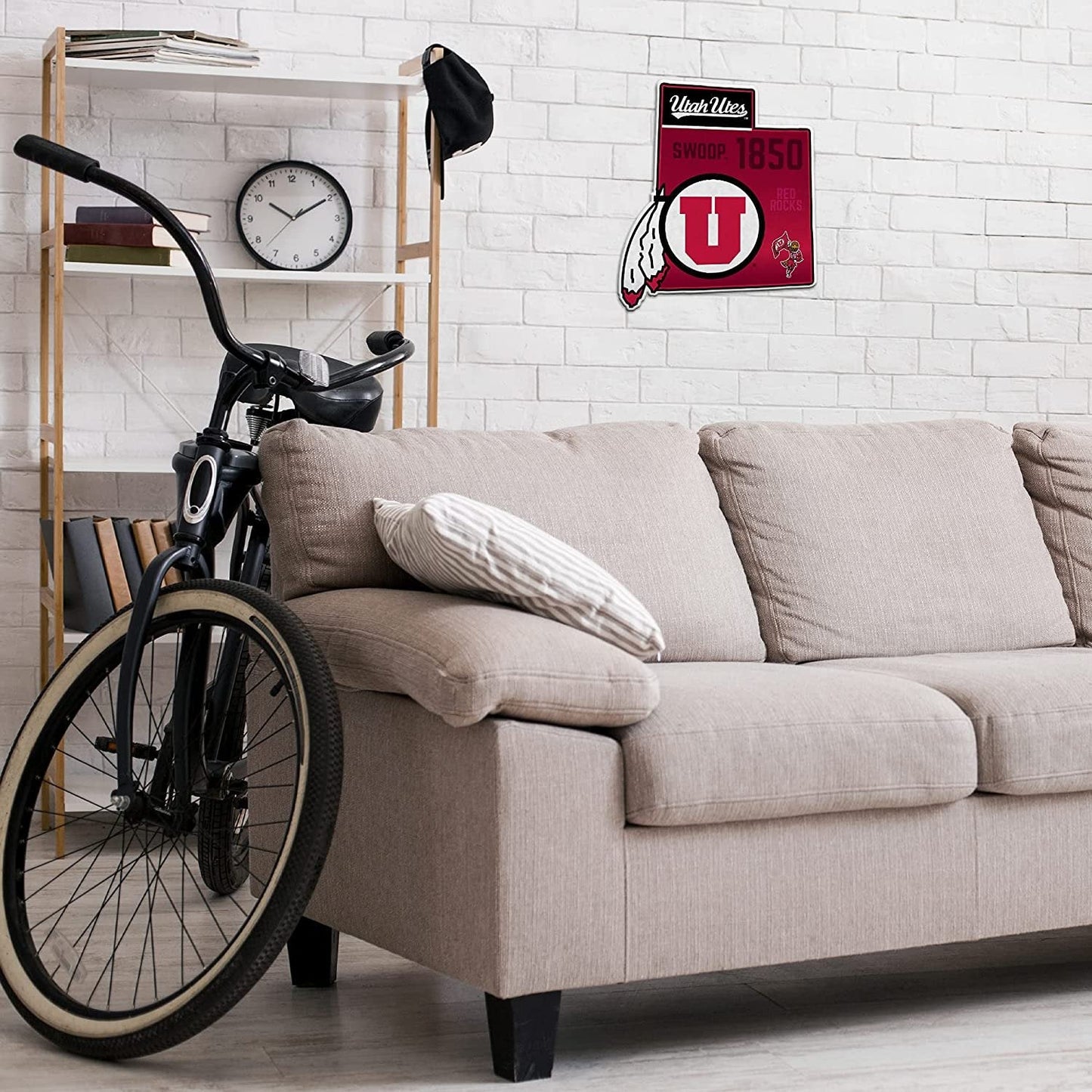 Utah Running Utes Pennant State Shape 18 Inch Soft Felt University of