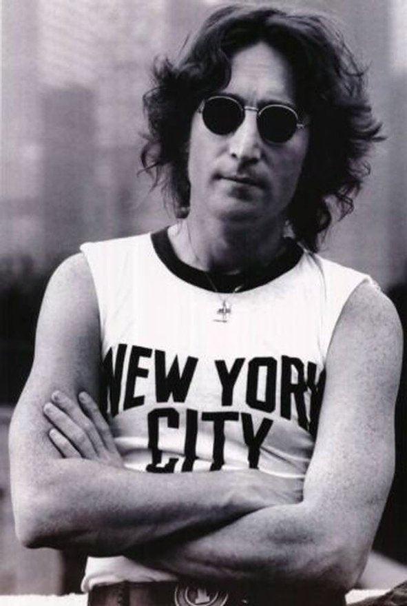 NYC New York City Walls and Bridges Pose Cut-Off T-shirt
