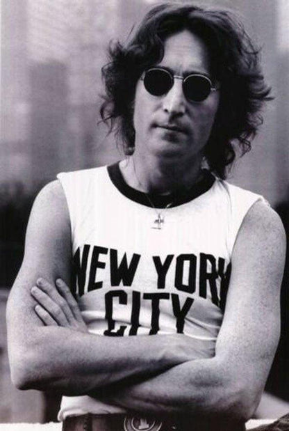 NYC New York City Walls and Bridges Pose Cut-Off T-shirt