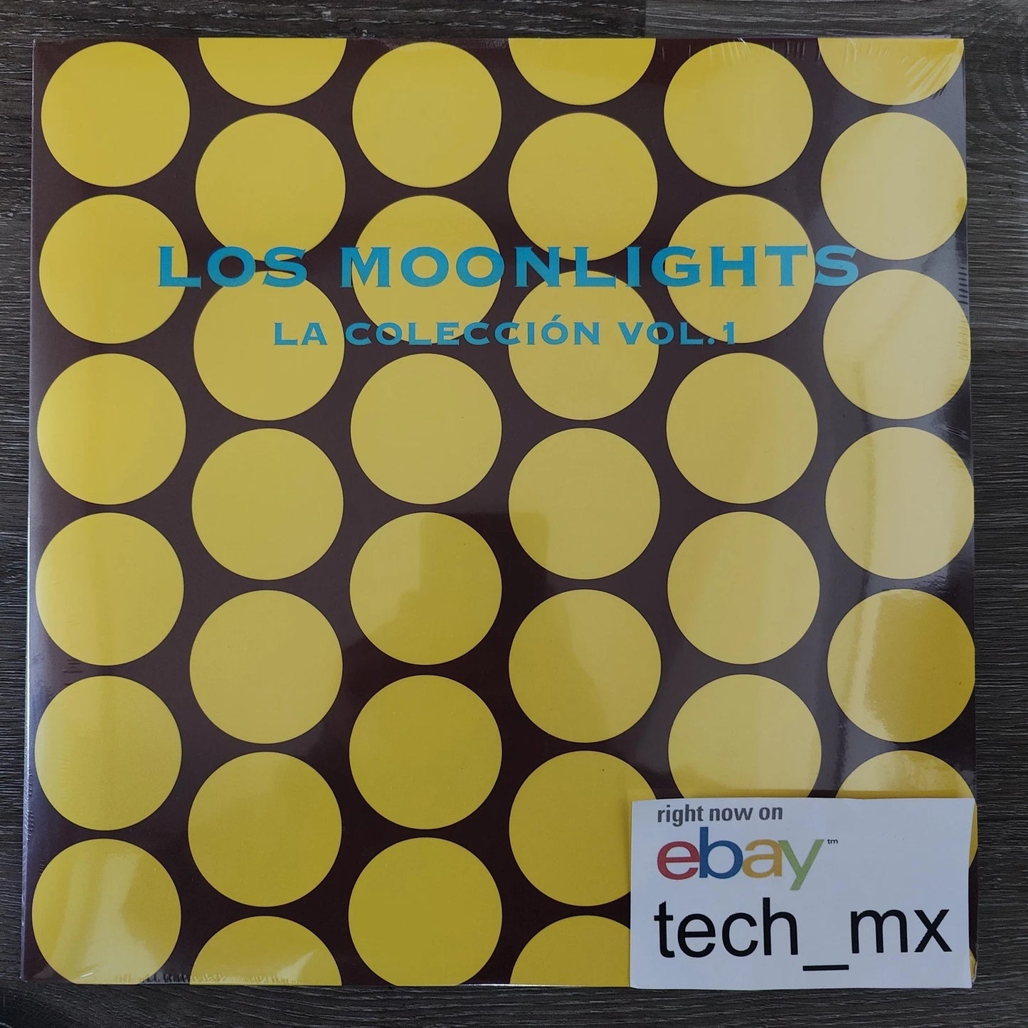 Los Moonlights - La Coleccion Volume 1 [Colored Vinyl] [Limited Edition] (Ylw) Vinyl Record Album Cover